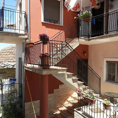 Helen's House Apartment