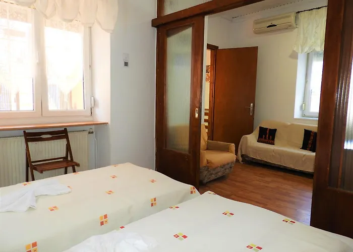 Apartment Helen's House *